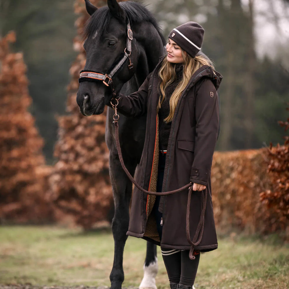 
                  
                    Cavallo Mantel "CAVALLIOR", Premuim Capsule 25
                  
                